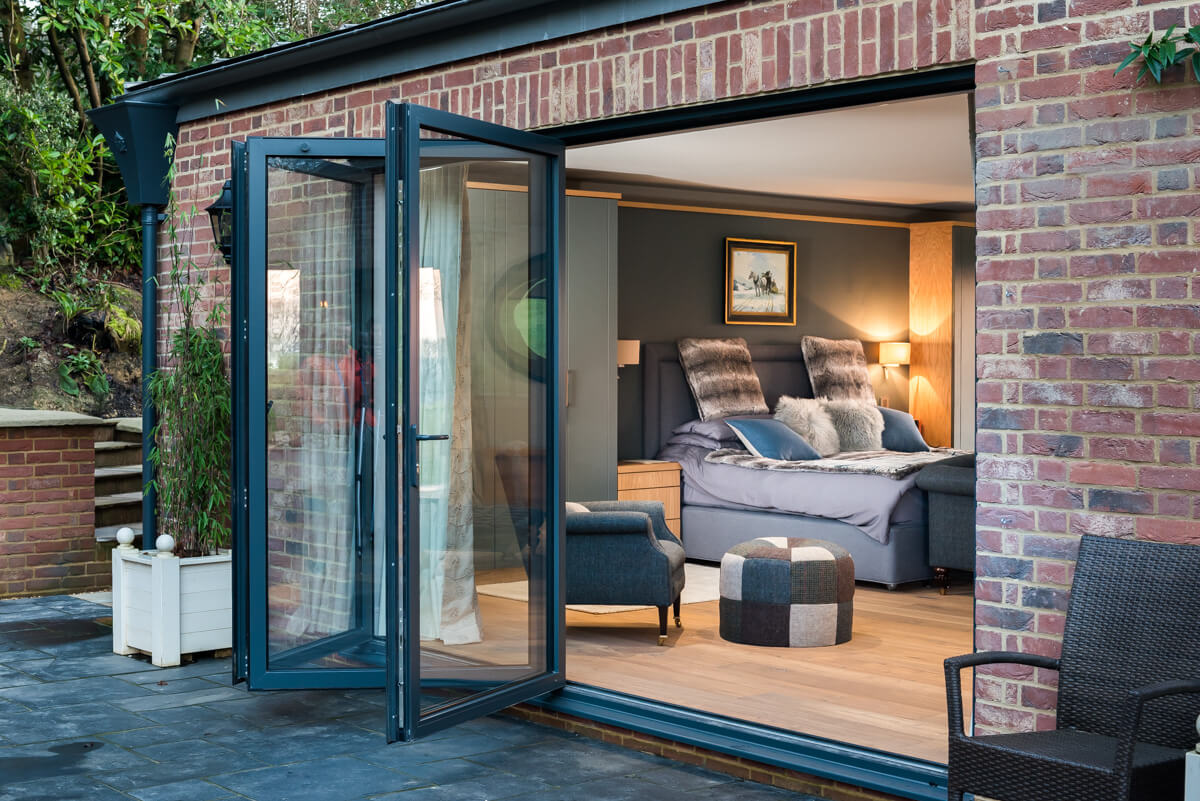 aluminium-bifold-doors-bromley